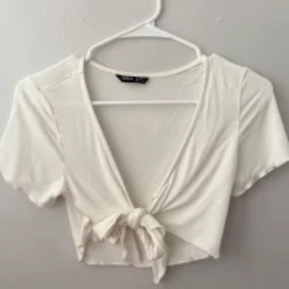 Short sleeve white